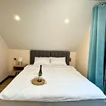 بيت للعطل Relakstacja Klimatyzowane Z Sauna I Jacuzzi Blisko Jastrzebiej Gory *