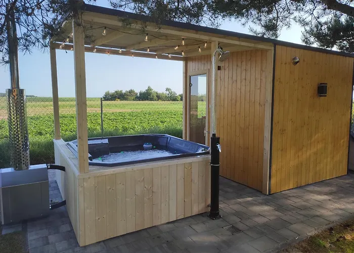 Dom wakacyjny Relakstacja Klimatyzowane Z Sauną I Jacuzzi Blisko Jastrzębiej Góry Mieroszyno